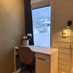 Half Of A Semi-detached House With 2 Bedrooms, 1100 M To Center! Apartmán