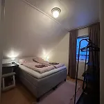 Half Of A Semi-detached House With 2 Bedrooms, 1100 M To Center! Apartmán Tromsø