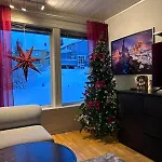 Half Of A Semi-detached House With 2 Bedrooms, 1100 M To Center! Apartmán Tromsø