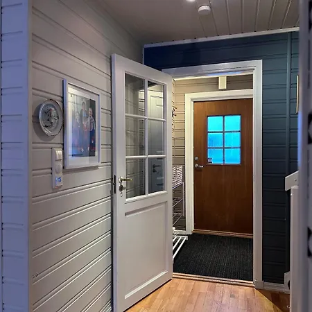 アパート Half Of A Semi-detached House With 2 Bedrooms, 1100 M To Center! *