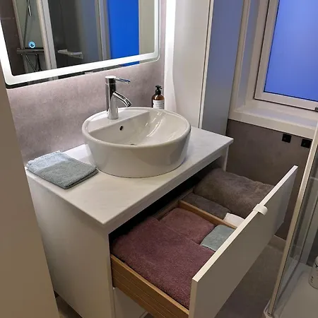 Apartamento Half Of A Semi-detached House With 2 Bedrooms, 1100 M To Center!