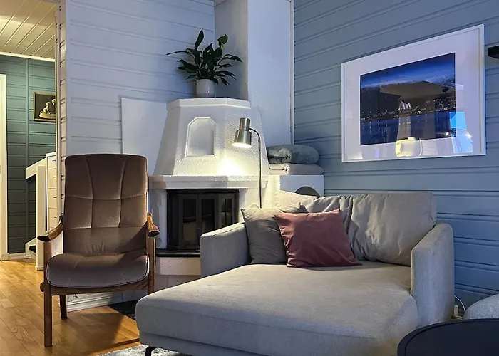 Half Of A Semi-detached House With 2 Bedrooms, 1100 M To Center! Apartamento